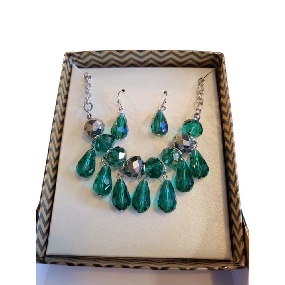 Green Glass Prism Jewelry Set NIB